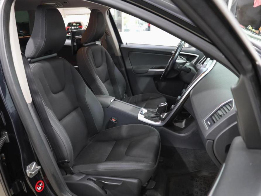 Volvo XC60 I Рестайлинг Ростов-на-Дону  - изображение 8