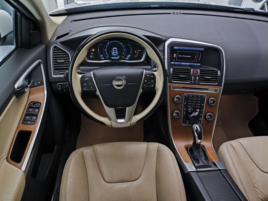 Volvo XC60 I Рестайлинг Москва  - изображение 18