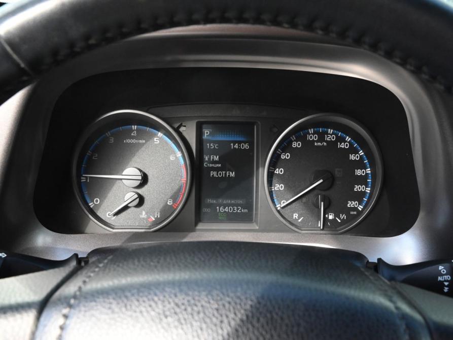 Toyota RAV4 IV (XA40) Рестайлинг Екатеринбург  - изображение 9