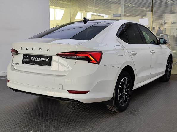 Skoda Octavia IV (A8) с пробегом 2021 года, цена 2 199 000 рублей, 93000 км, лифтбек, Автокод Объявления