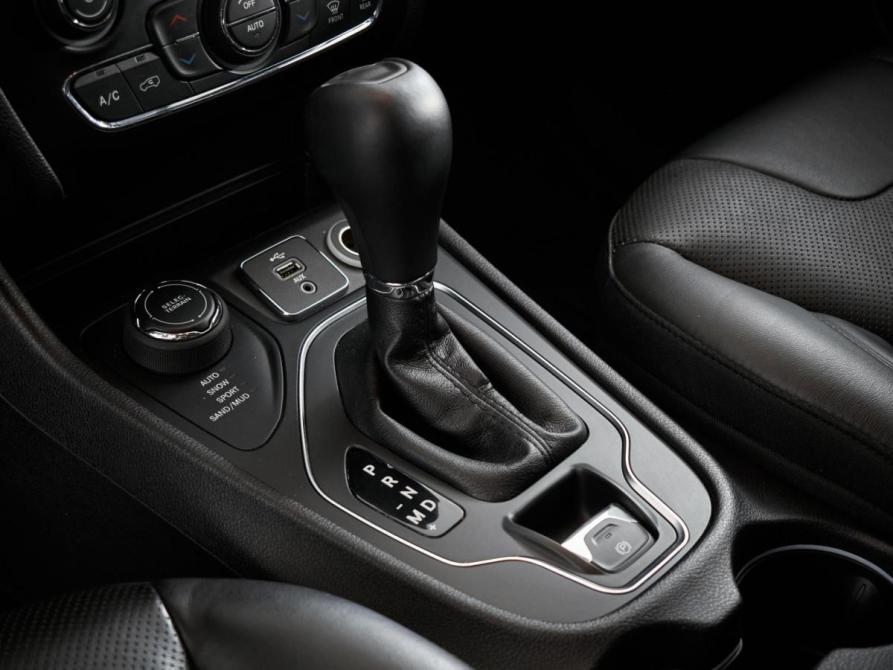 Jeep Cherokee V (KL) Рестайлинг Москва  - изображение 14
