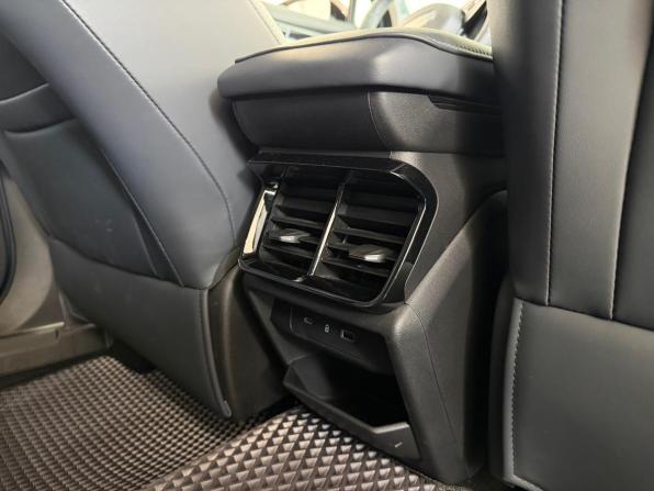 Geely Atlas II с пробегом 2024 года, цена 2 800 000 рублей, 53782 км, внедорожник, Автокод Объявления