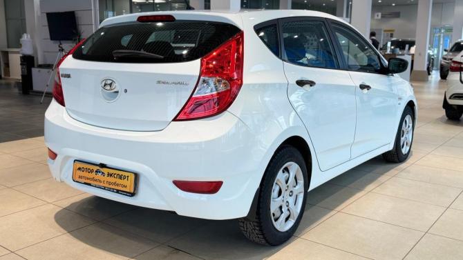 Hyundai Solaris I с пробегом 2013 года, цена 650 000 рублей, 151854 км, хэтчбек, Автокод Объявления