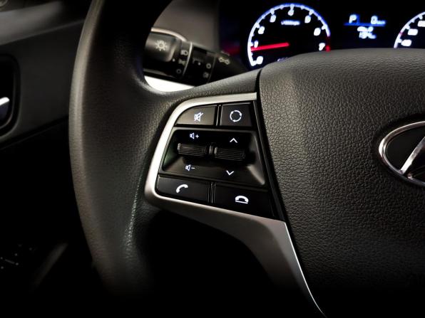 Hyundai Solaris II Рестайлинг с пробегом 2022 года, цена 1 615 000 рублей, 85069 км, седан, Автокод Объявления