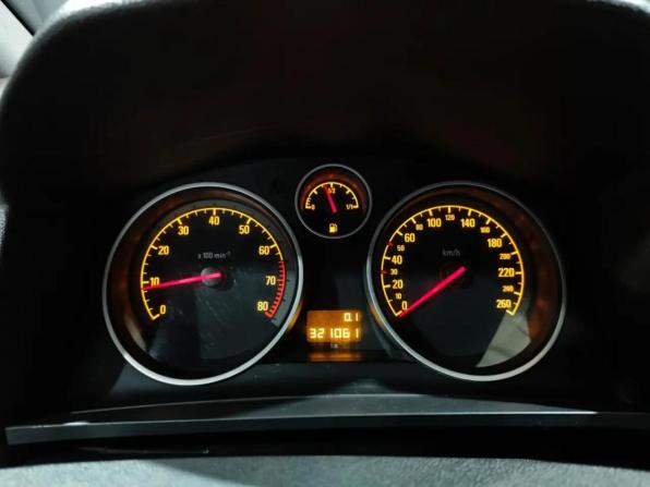 Opel Zafira B Рестайлинг с пробегом 2012 года, цена 720 000 рублей, 321060 км, минивэн, Автокод Объявления