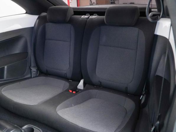 Volkswagen Beetle II (A5) с пробегом 2014 года, цена 1 397 520 рублей, 203895 км, хэтчбек, Автокод Объявления
