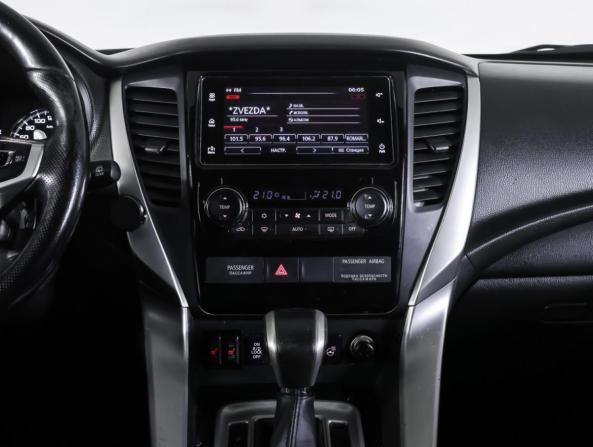 Mitsubishi Pajero Sport III с пробегом 2017 года, цена 2 699 000 рублей, 141000 км, внедорожник, Автокод Объявления