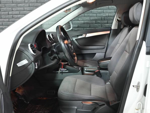 Audi A3 II (8P) Рестайлинг 2 с пробегом 2010 года, цена 930 000 рублей, 152671 км, хэтчбек, Автокод Объявления