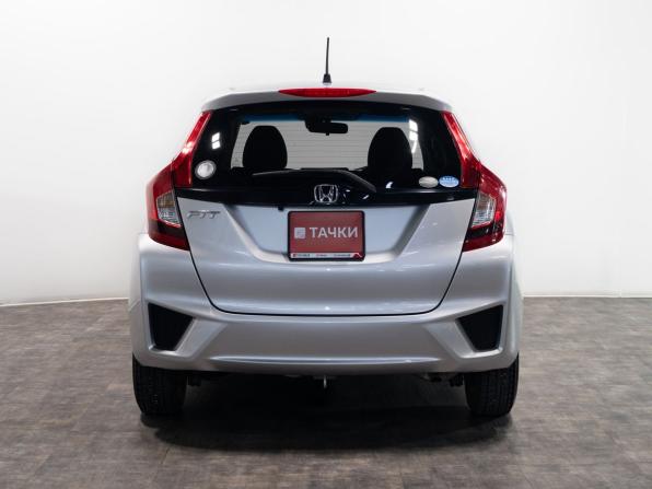 Honda Fit III с пробегом 2013 года, цена 1 050 000 рублей, 85600 км, хэтчбек, Автокод Объявления