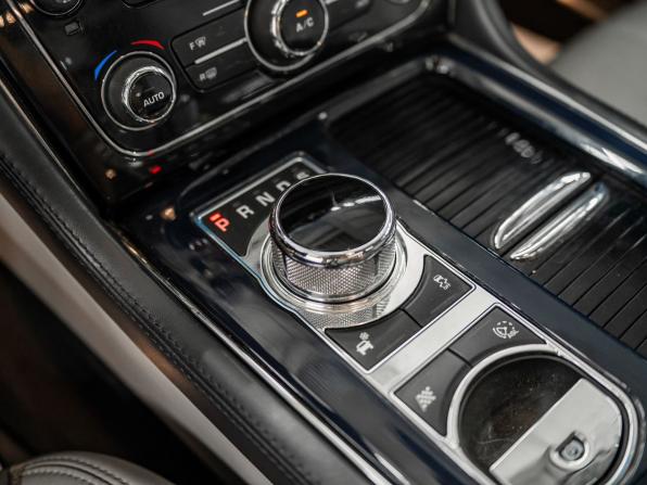 Jaguar XJ IV (X351) с пробегом 2013 года, цена 2 500 000 рублей, 96694 км, седан, Автокод Объявления