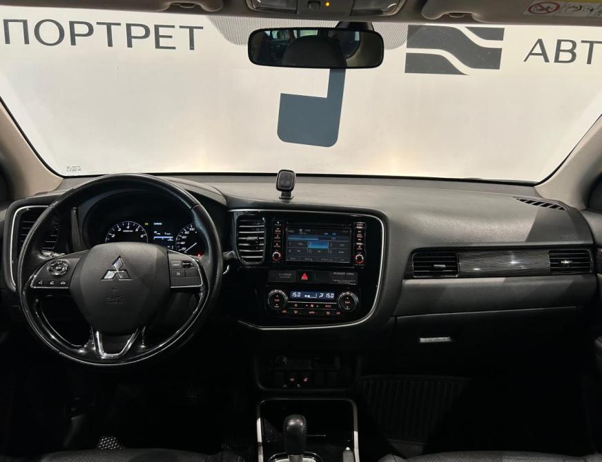 Mitsubishi Outlander III Рестайлинг 2 Санкт-Петербург  - изображение 17