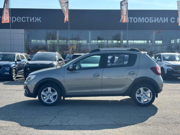 Renault Sandero II Рестайлинг с пробегом 2021 года, цена 1 199 000 рублей, 125273 км, хэтчбек, Автокод Объявления