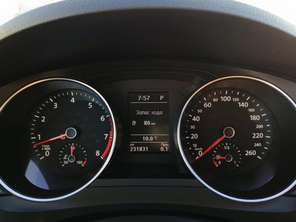 Volkswagen Jetta VI Рестайлинг с пробегом 2015 года, цена 850 000 рублей, 231831 км, седан, Автокод Объявления