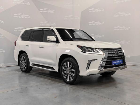 Lexus LX III Рестайлинг 2 с пробегом 2016 года, цена 8 500 000 рублей, 77324 км, внедорожник, Автокод Объявления