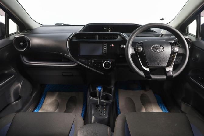 Toyota Aqua I Рестайлинг 2 с пробегом 2018 года, цена 1 459 000 рублей, 74500 км, хэтчбек, Автокод Объявления