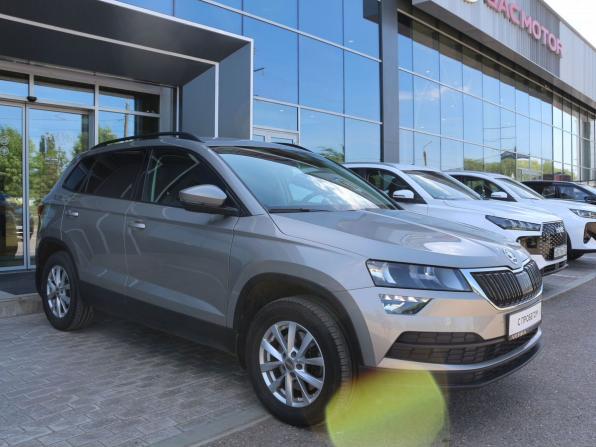 Skoda Karoq I с пробегом 2021 года, цена 2 590 000 рублей, 44987 км, внедорожник, Автокод Объявления