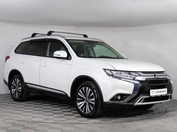 Mitsubishi Outlander III Рестайлинг 3 с пробегом 2021 года, цена 2 200 000 рублей, 87827 км, внедорожник, Автокод Объявления