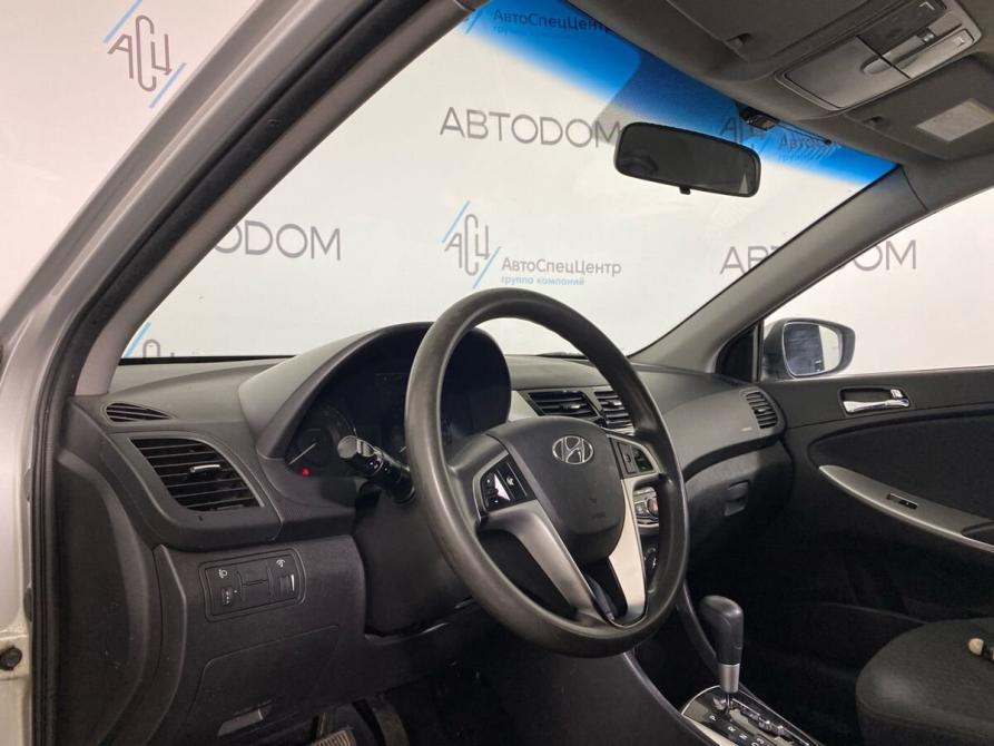 Hyundai Solaris I Москва  - изображение 6