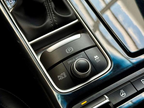 Kia Stinger I с пробегом 2018 года, цена 2 299 000 рублей, 116716 км, лифтбек, Автокод Объявления