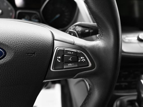 Ford Kuga II Рестайлинг с пробегом 2018 года, цена 1 595 000 рублей, 160002 км, внедорожник, Автокод Объявления