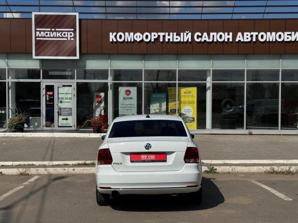 Volkswagen Polo V Рестайлинг с пробегом 2018 года, цена 955 000 рублей, 115000 км, седан, Автокод Объявления