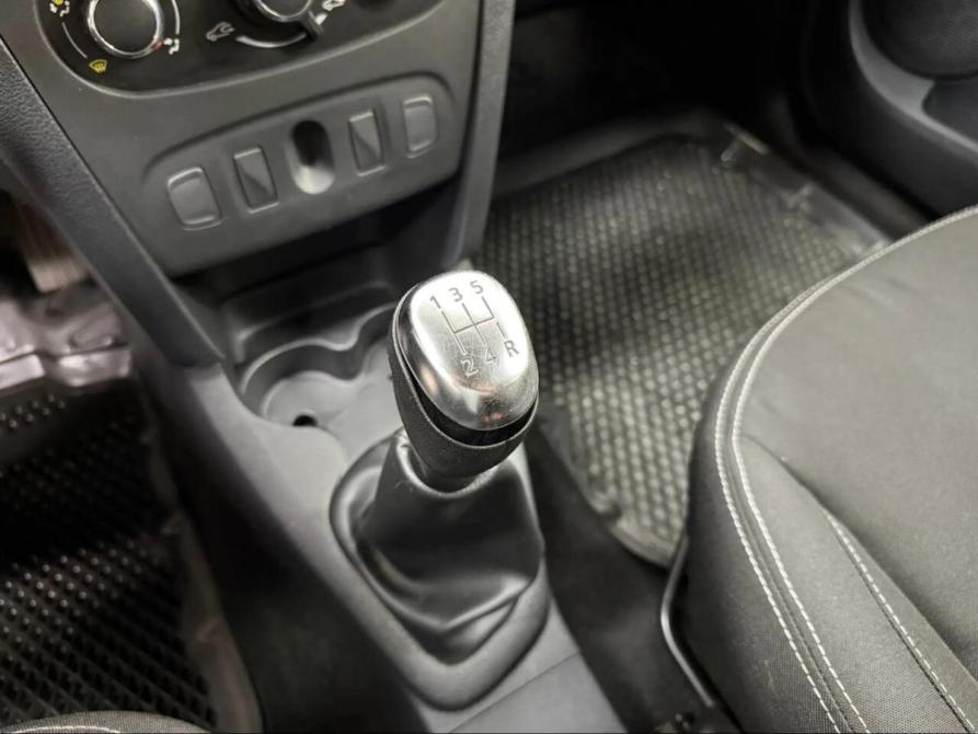 Renault Logan II Рестайлинг Набережные Челны  - изображение 13