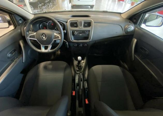 Renault Logan II Рестайлинг с пробегом 2021 года, цена 930 000 рублей, 112500 км, седан, Автокод Объявления