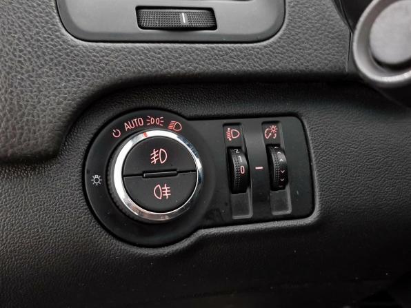 Opel Insignia I с пробегом 2013 года, цена 769 000 рублей, 255139 км, хэтчбек, Автокод Объявления