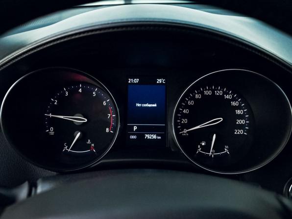 Toyota C-HR I Рестайлинг с пробегом 2019 года, цена 2 659 000 рублей, 79253 км, внедорожник, Автокод Объявления