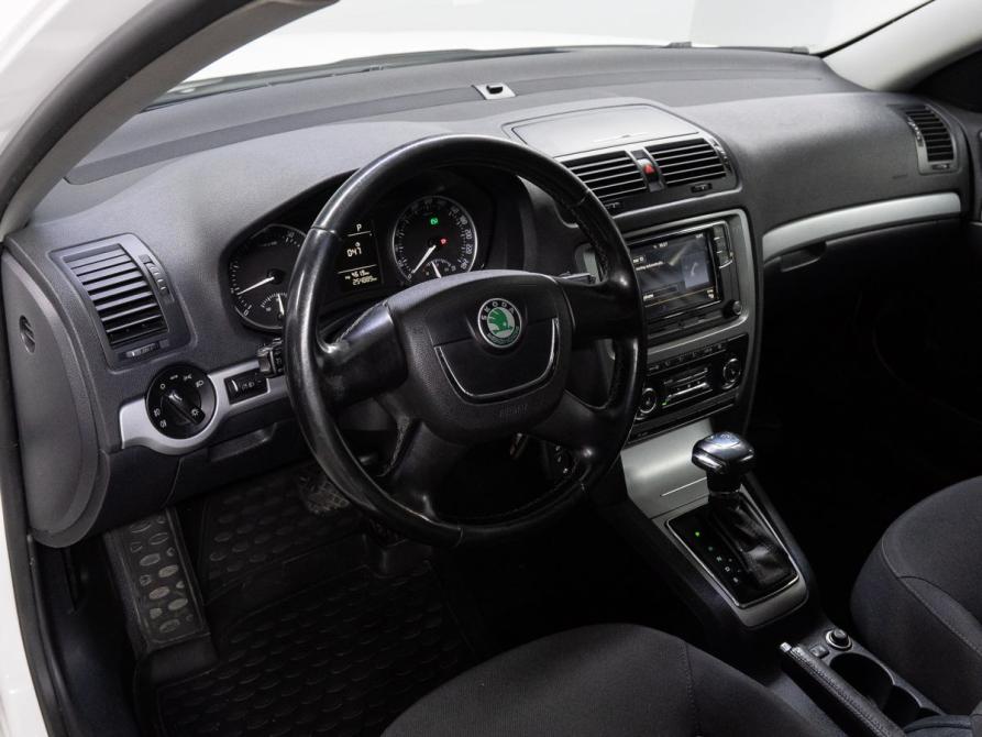 Skoda Octavia II (A5) Рестайлинг Тюмень  - изображение 10