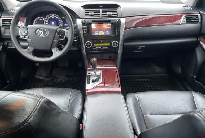 Toyota Camry VII (XV50) с пробегом 2012 года, цена 1 600 000 рублей, 280569 км, седан, Автокод Объявления