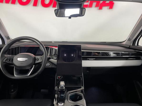 Geely Atlas II с пробегом 2024 года, цена 3 199 000 рублей, 31707 км, внедорожник, Автокод Объявления