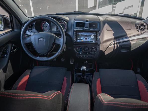 Lada (ВАЗ) Granta I Рестайлинг с пробегом 2023 года, цена 957 000 рублей, 43750 км, седан, Автокод Объявления