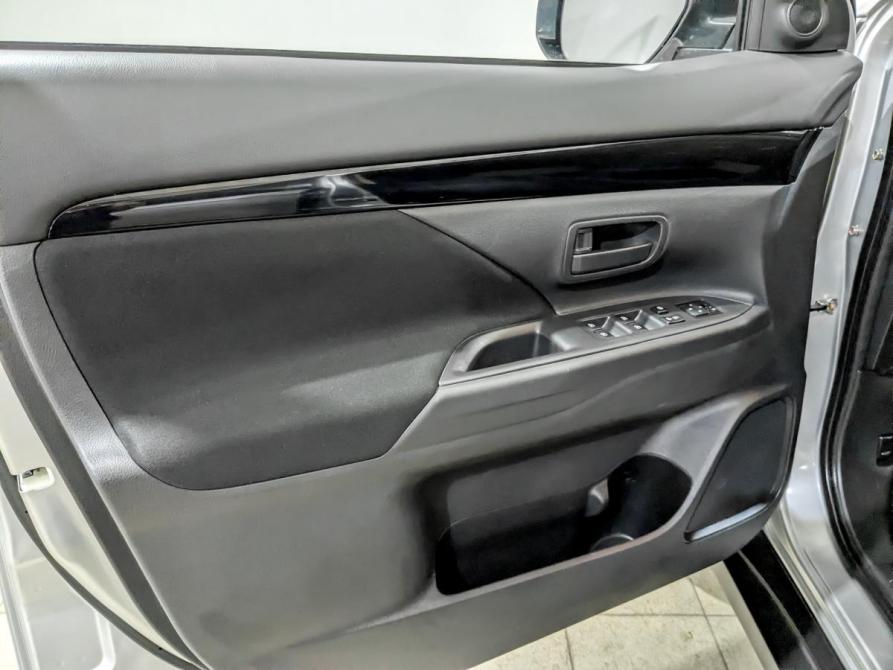 Mitsubishi Outlander III Рестайлинг 3 Химки  - изображение 19