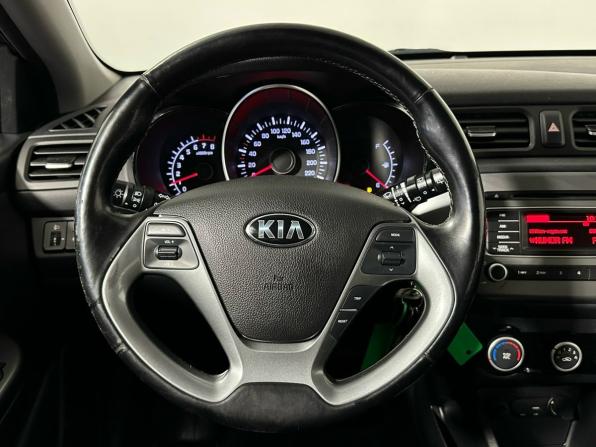Kia Rio III Рестайлинг с пробегом 2017 года, цена 1 000 000 рублей, 100771 км, седан, Автокод Объявления