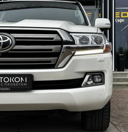 Toyota Land Cruiser 200 Series Рестайлинг 2 с пробегом 2016 года, цена 5 350 000 рублей, 160377 км, внедорожник, Автокод Объявления
