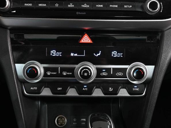 Hyundai Elantra VI (AD) Рестайлинг с пробегом 2019 года, цена 1 719 000 рублей, 98289 км, седан, Автокод Объявления