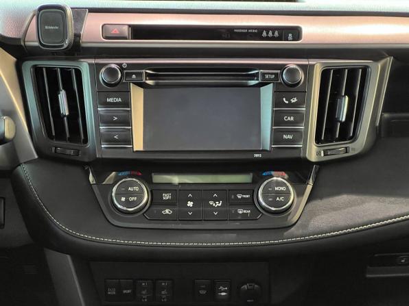 Toyota RAV4 IV (XA40) Рестайлинг с пробегом 2016 года, цена 2 360 000 рублей, 131868 км, внедорожник, Автокод Объявления