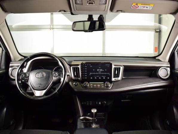 Toyota RAV4 IV (XA40) Рестайлинг с пробегом 2017 года, цена 2 489 999 рублей, 196027 км, внедорожник, Автокод Объявления