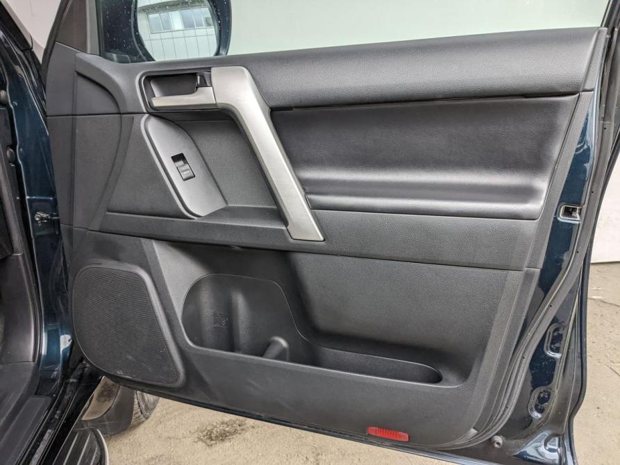 Toyota Land Cruiser Prado 150 Series Рестайлинг 3 Москва  - изображение 23