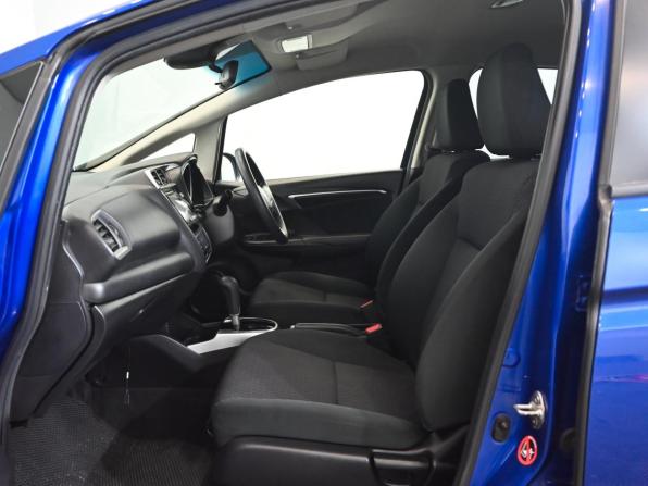Honda Fit III Рестайлинг с пробегом 2019 года, цена 1 330 000 рублей, 146116 км, хэтчбек, Автокод Объявления