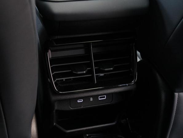 Geely Atlas II с пробегом 2024 года, цена 3 320 000 рублей, 17953 км, внедорожник, Автокод Объявления