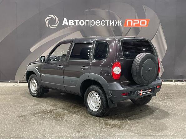 Chevrolet Niva I Рестайлинг с пробегом 2015 года, цена 538 000 рублей, 98800 км, внедорожник, Автокод Объявления