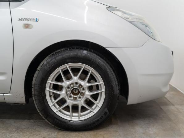 Toyota Prius II Рестайлинг (XW20) с пробегом 2009 года, цена 675 000 рублей, 261376 км, лифтбек, Автокод Объявления