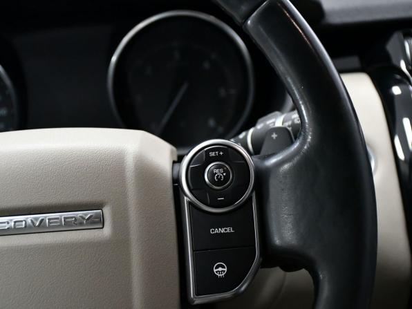 Land Rover Discovery V с пробегом 2017 года, цена 3 435 000 рублей, 142349 км, внедорожник, Автокод Объявления