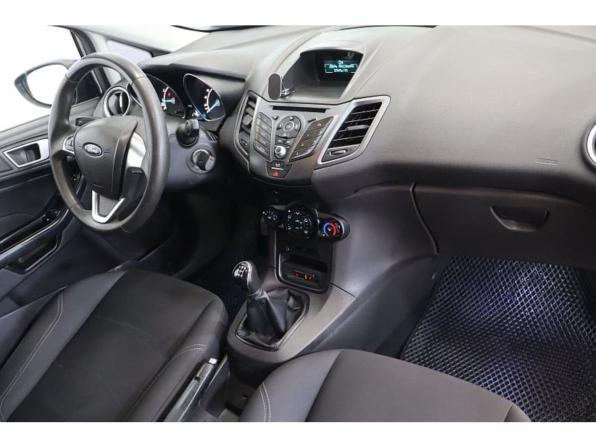 Ford Fiesta Mk6 Рестайлинг с пробегом 2016 года, цена 616 000 рублей, 175000 км, седан, Автокод Объявления