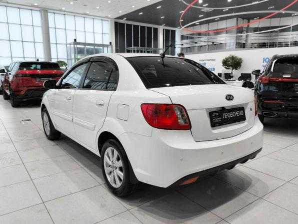 Kia Rio II Рестайлинг с пробегом 2011 года, цена 599 000 рублей, 205680 км, седан, Автокод Объявления