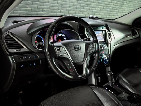 Hyundai Santa Fe III с пробегом 2015 года, цена 1 950 000 рублей, 176287 км, внедорожник, Автокод Объявления