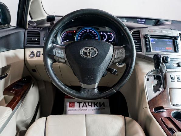 Toyota Venza I с пробегом 2010 года, цена 1 695 000 рублей, 179000 км, внедорожник, Автокод Объявления