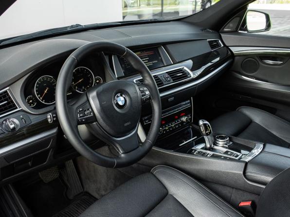 BMW 5 серии VI (F10/F11/F07) Рестайлинг с пробегом 2013 года, цена 1 840 000 рублей, 240929 км, лифтбек, Автокод Объявления